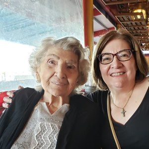 Meet your Posher, Joyce